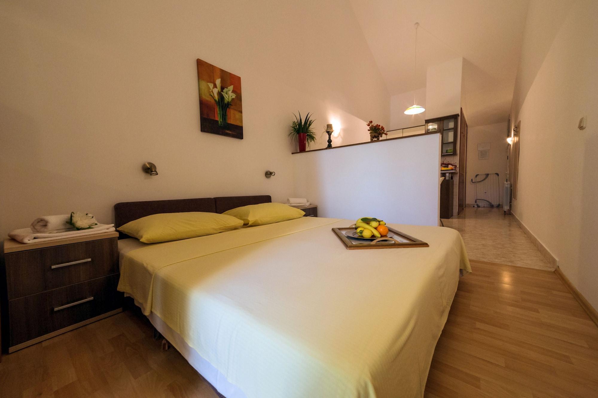 Beach Apartments Lavica Подстрана Экстерьер фото